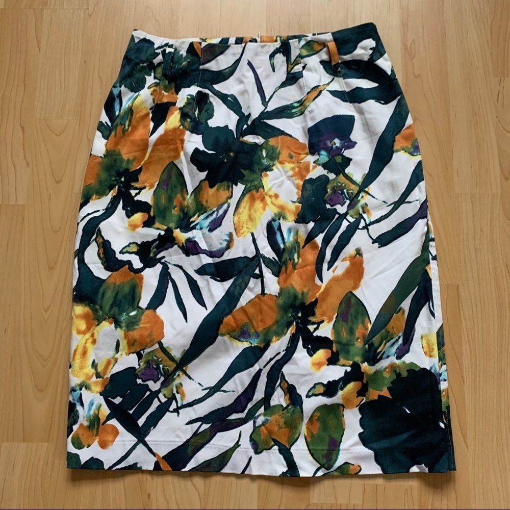 White Printed Linea Domani Skirt Size 6
